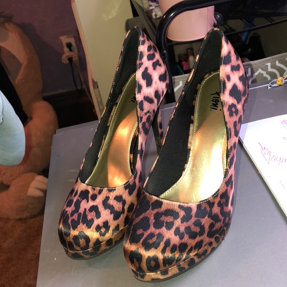 Leopard heels